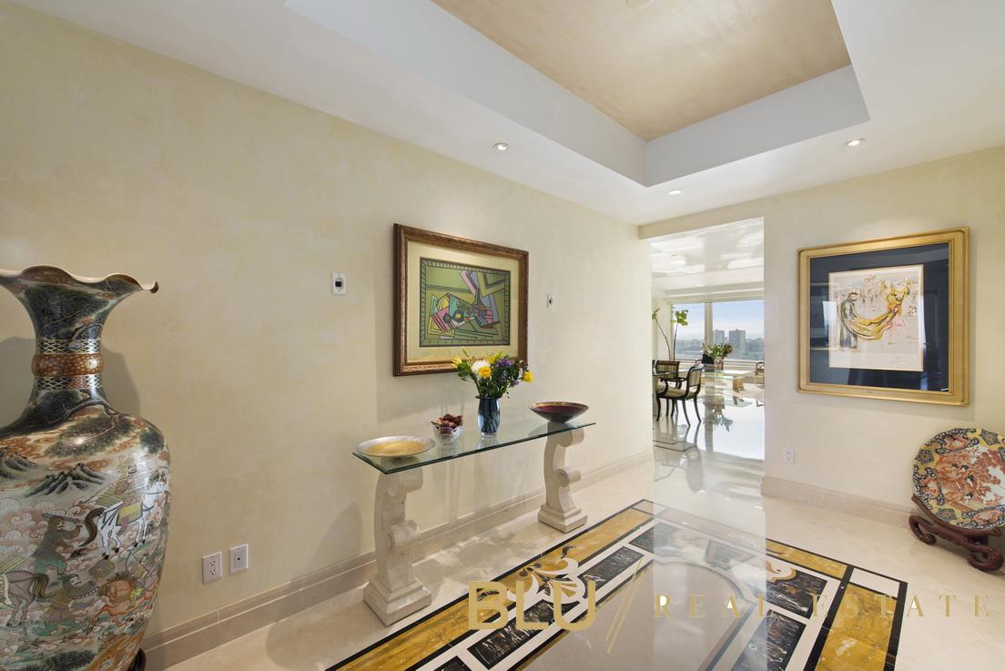 #14 photo, New York City, 曼哈顿 上西城林肯廣場 Lincoln Square , NY 10069