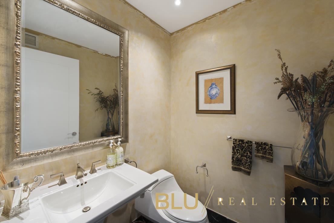 #18 photo, New York City, 曼哈顿 上西城林肯廣場 Lincoln Square , NY 10069