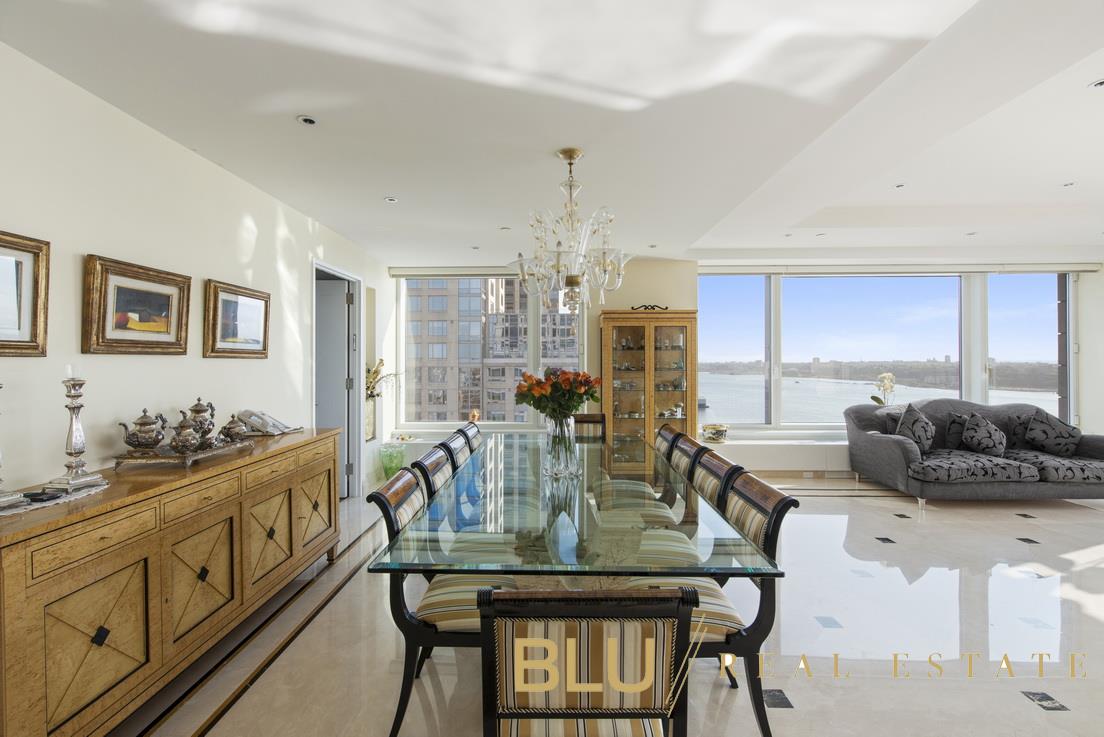 #4 photo, New York City, 曼哈顿 上西城林肯廣場 Lincoln Square , NY 10069