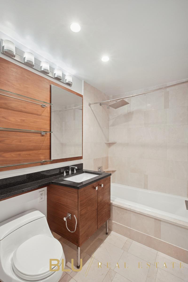 #16 photo, 120 Riverside Boulevard, Lincoln Square , NY 10069