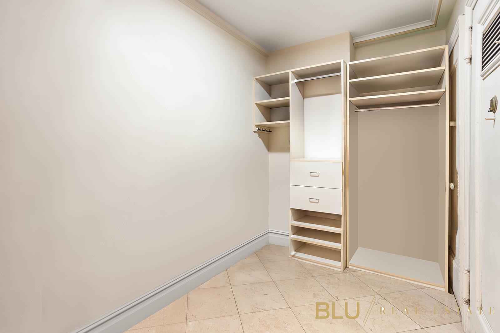 #14 photo, 310 W 72nd Street, Lincoln Square , NY 10023