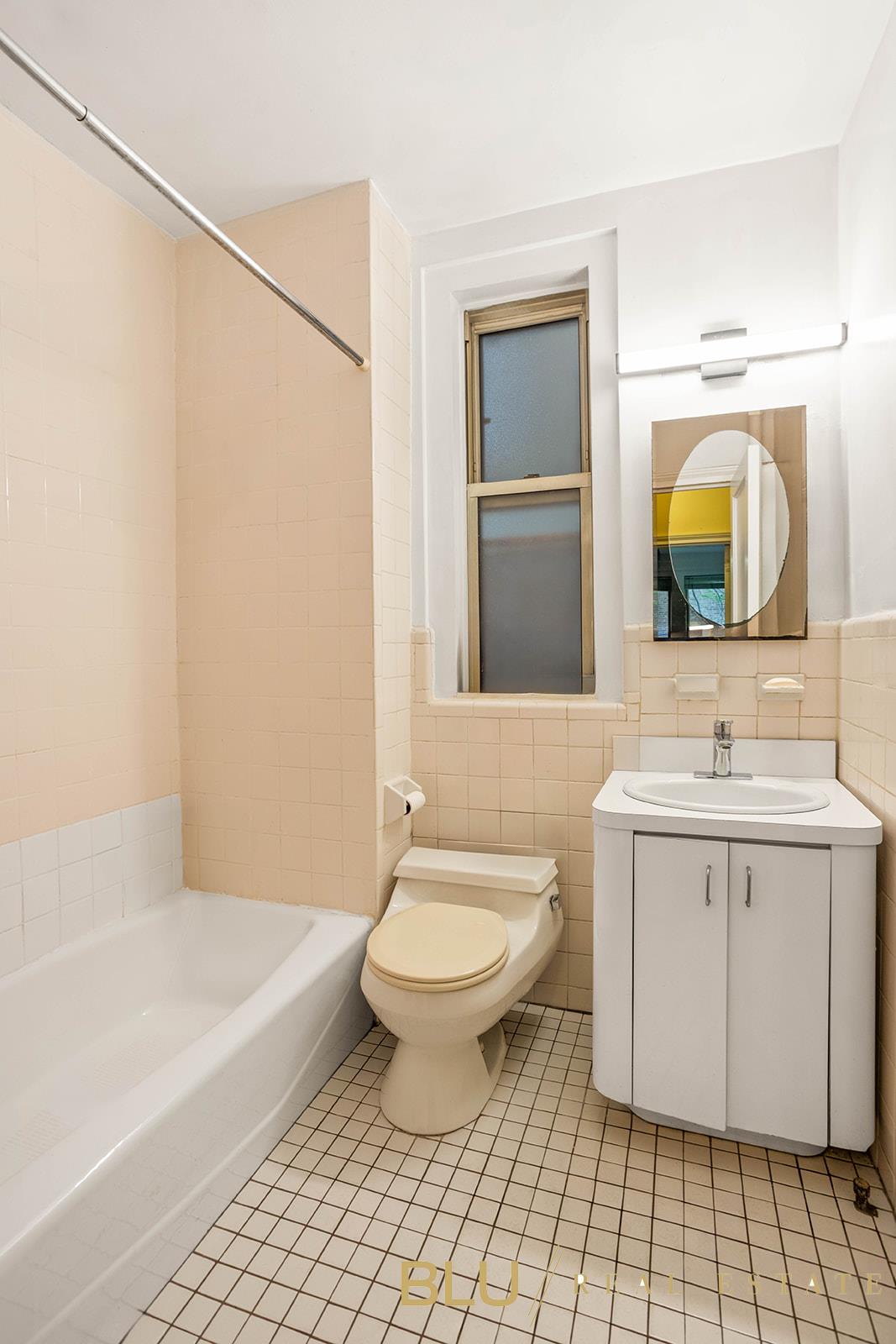 #16 photo, 310 W 72nd Street, Lincoln Square , NY 10023