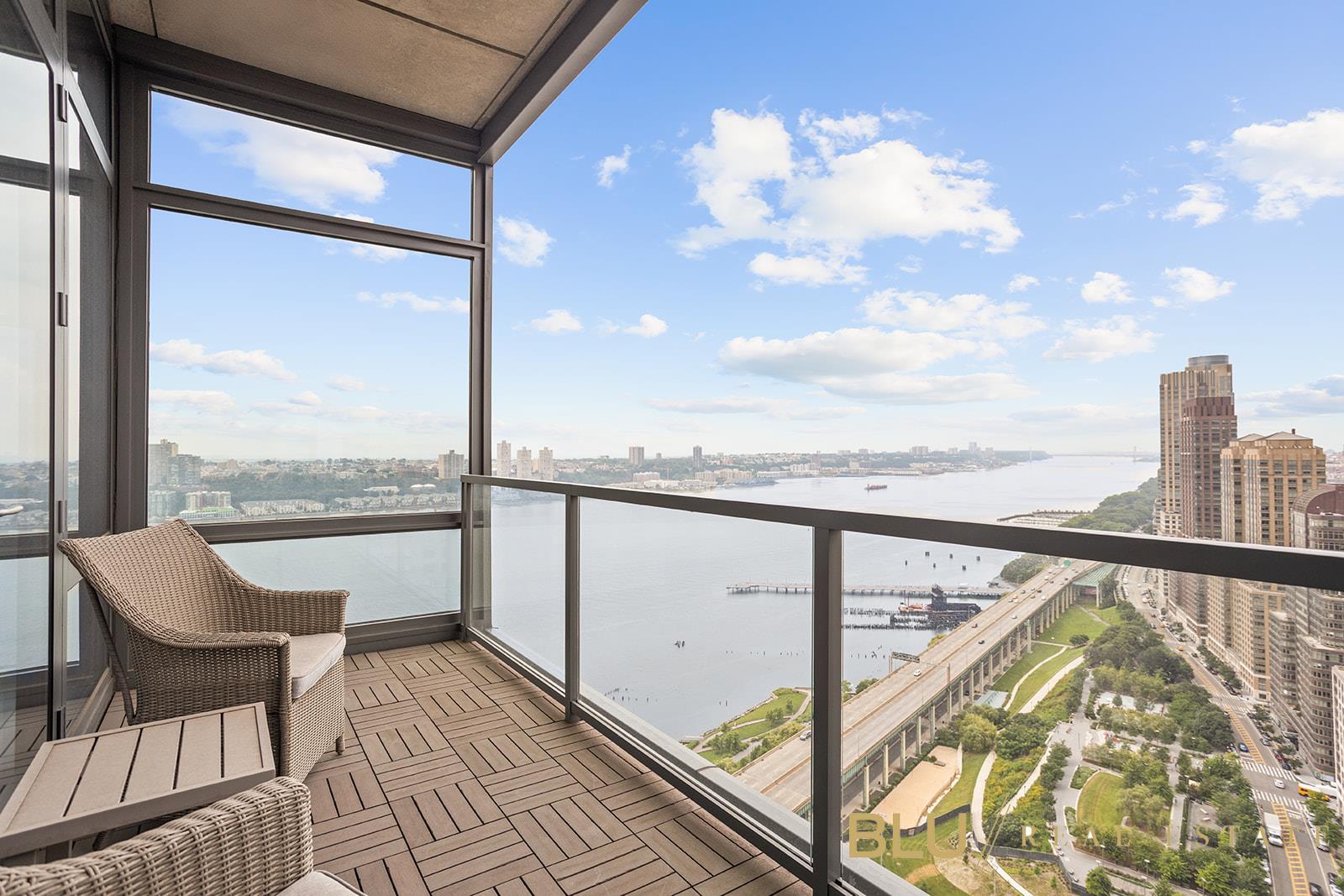 #19 photo, 60 Riverside Boulevard, Lincoln Square , NY 10069