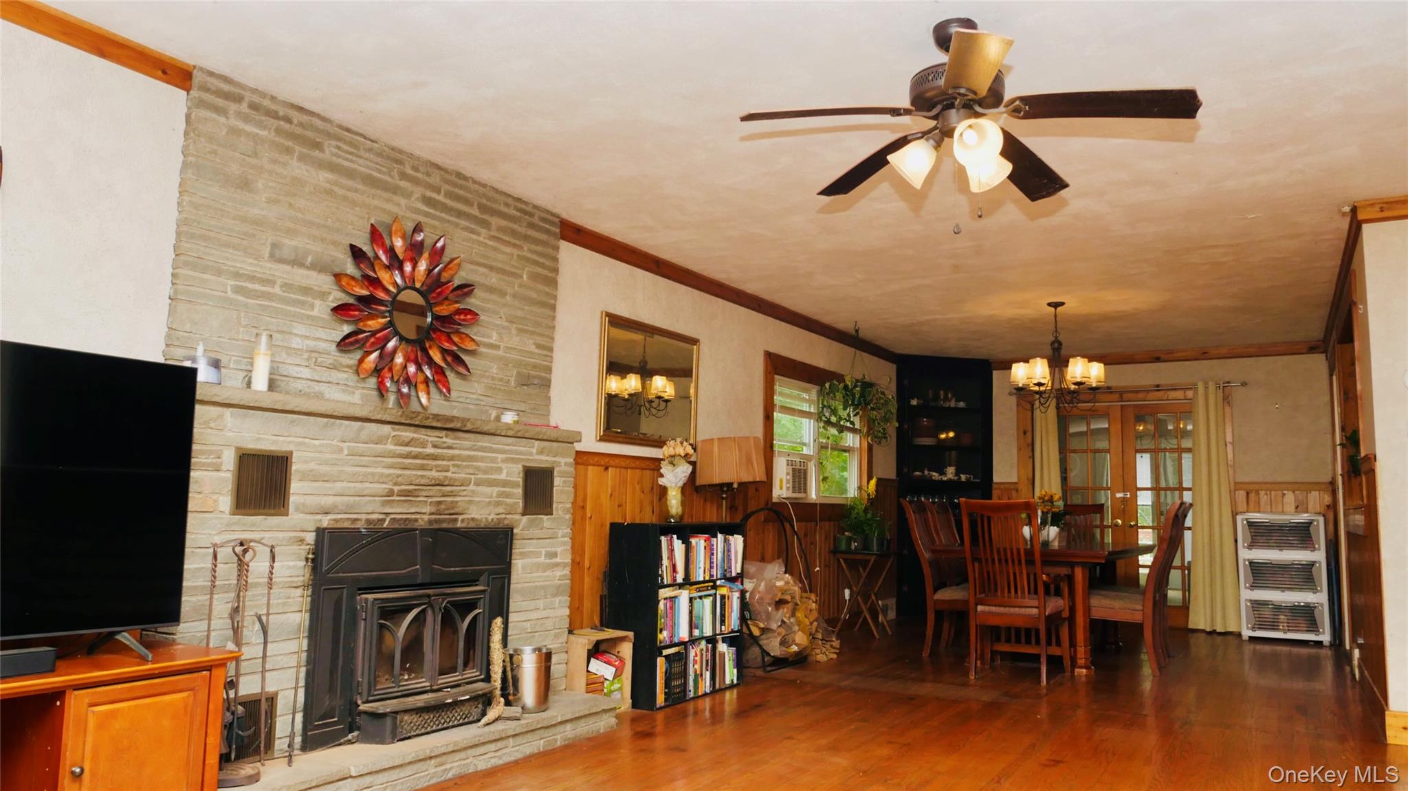 #10 photo, 43 Cardinal Rd, Hyde Park , NY 12538