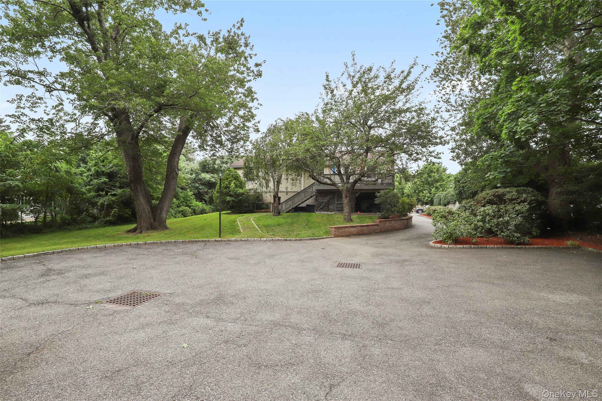 #4 photo, 3 Macdonald Avenue, Armonk , NY 10504