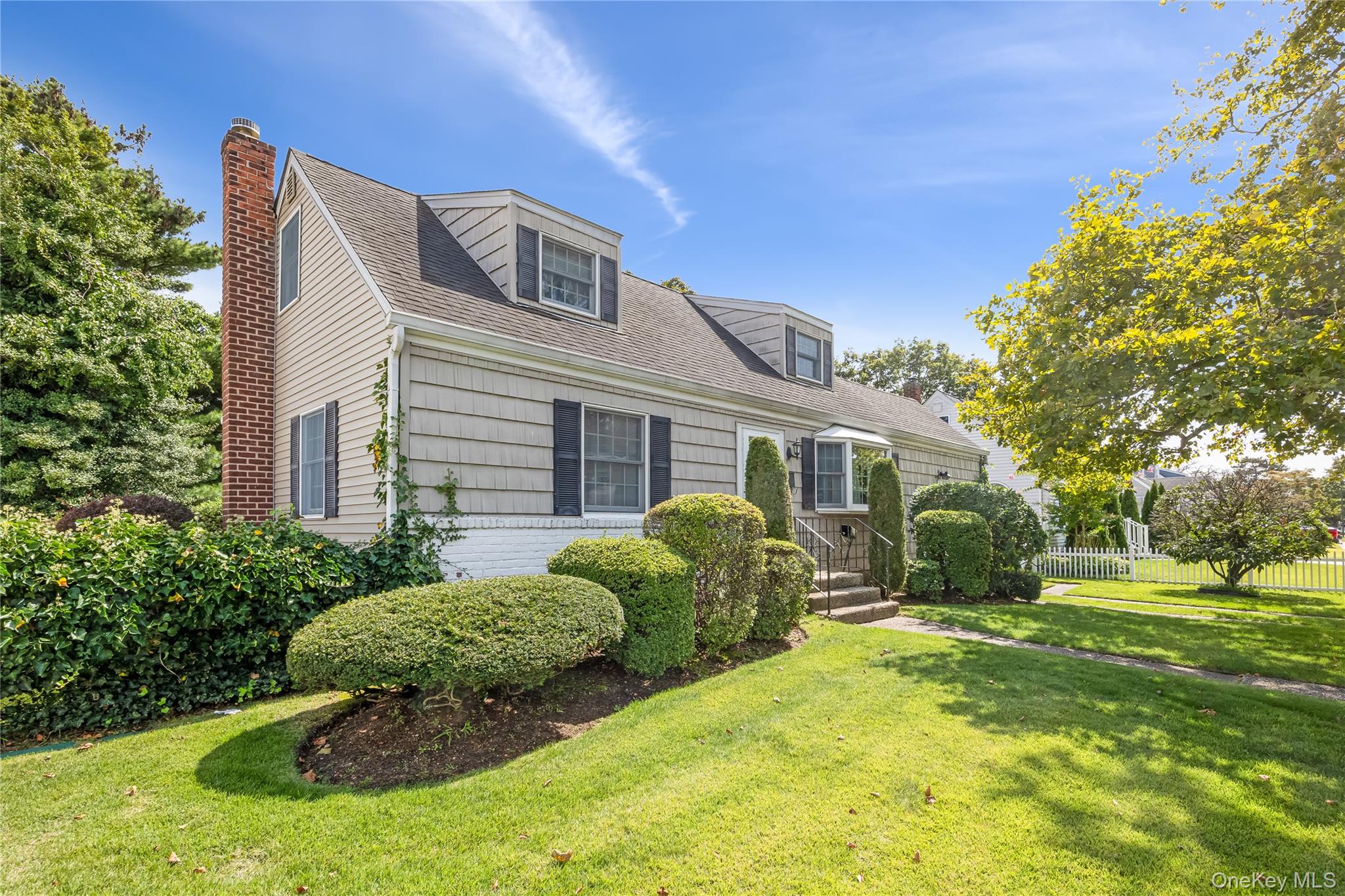 #1 photo, 14 Mill Road, 長島 Farmingdale , NY 11735