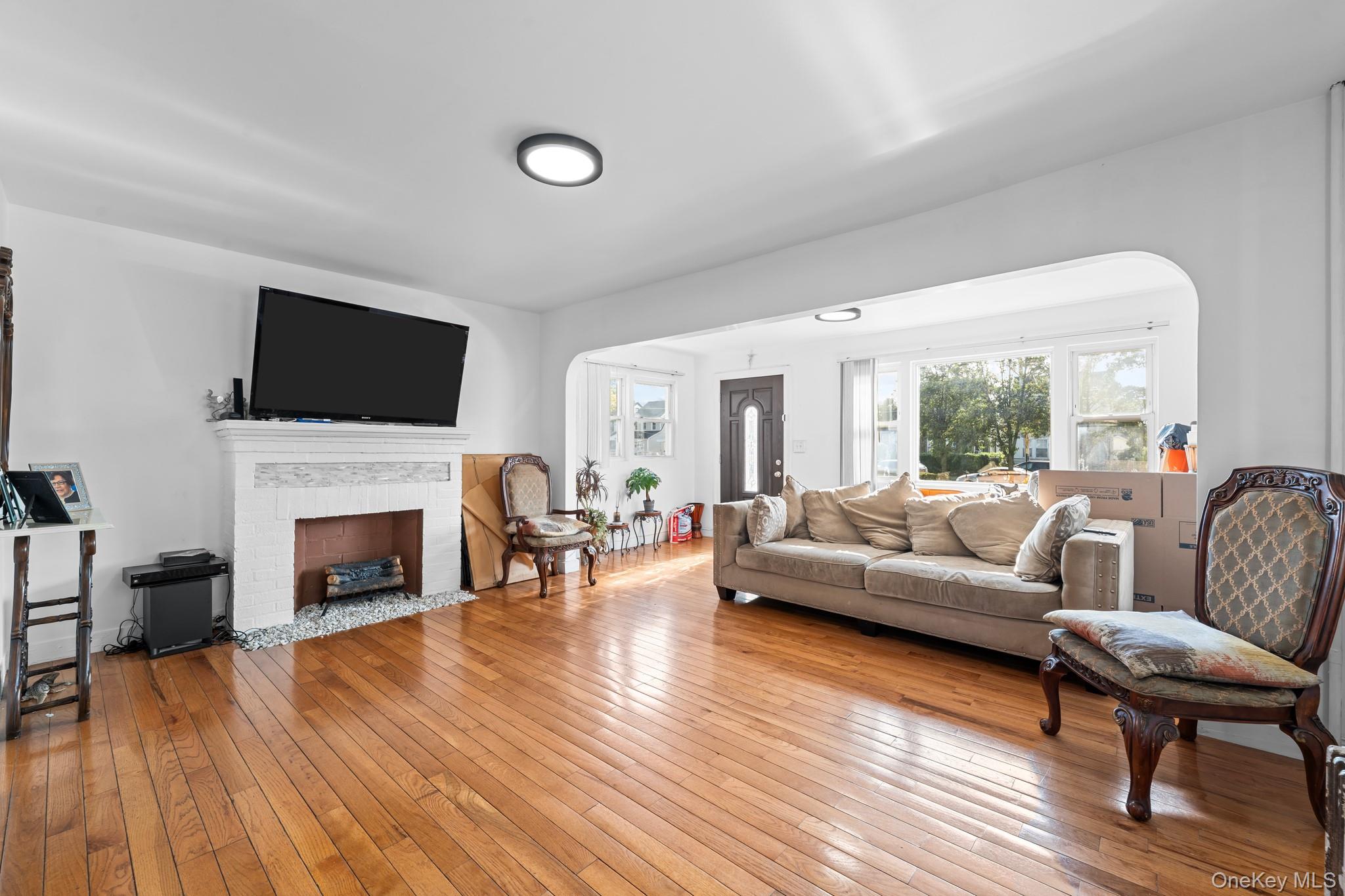 #8 photo, 11243 Colfax Street, Queens Village , NY 11429