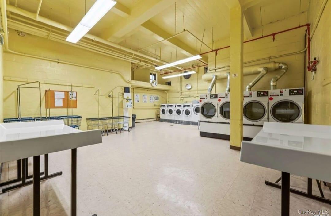 #19 photo, 99-35 59 Avenue, クイーンズ区 Corona , NY 11368