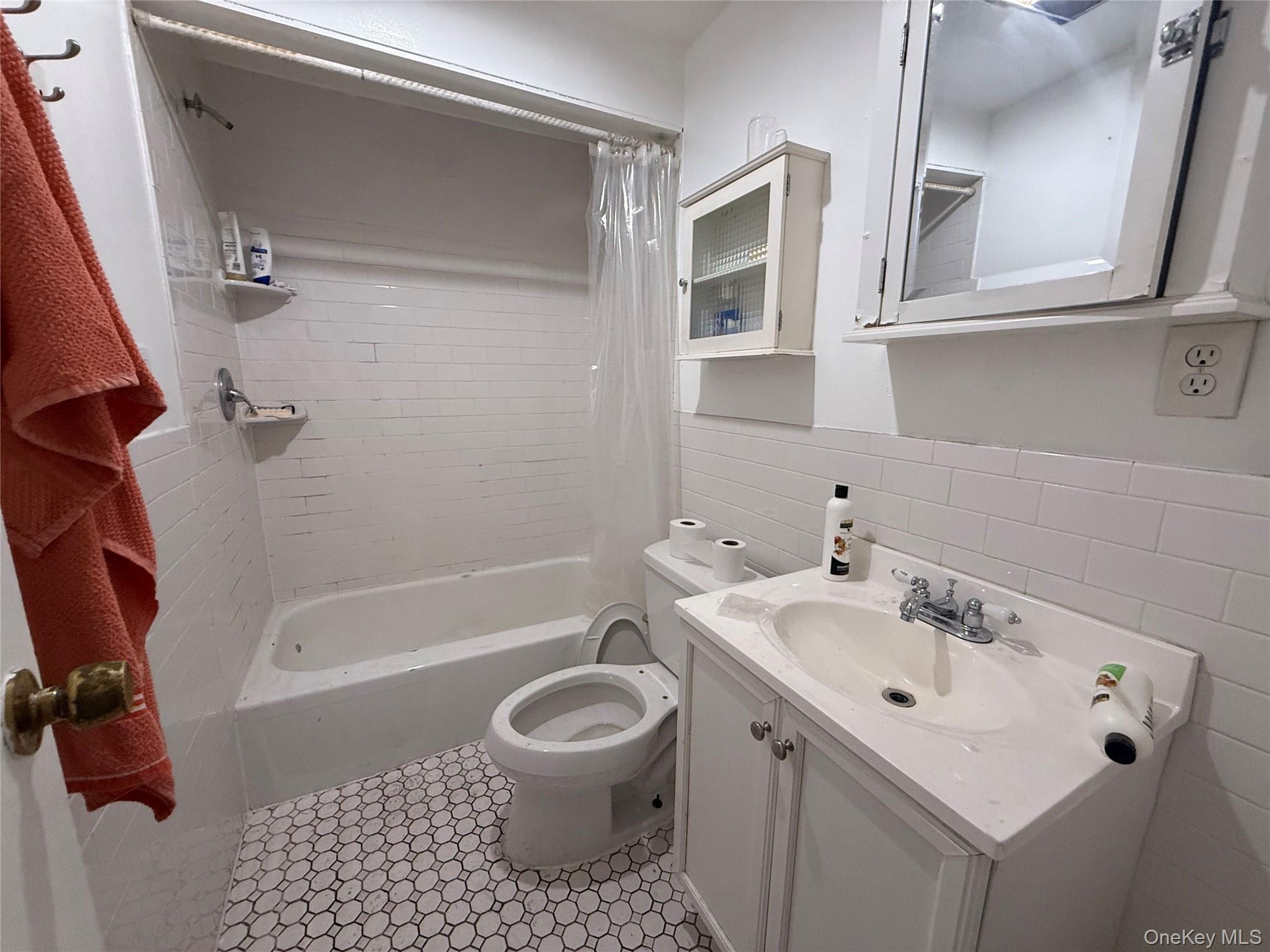 #7 photo, - 3rd Avenue, マンハッタン New York (Manhattan) , NY 10028