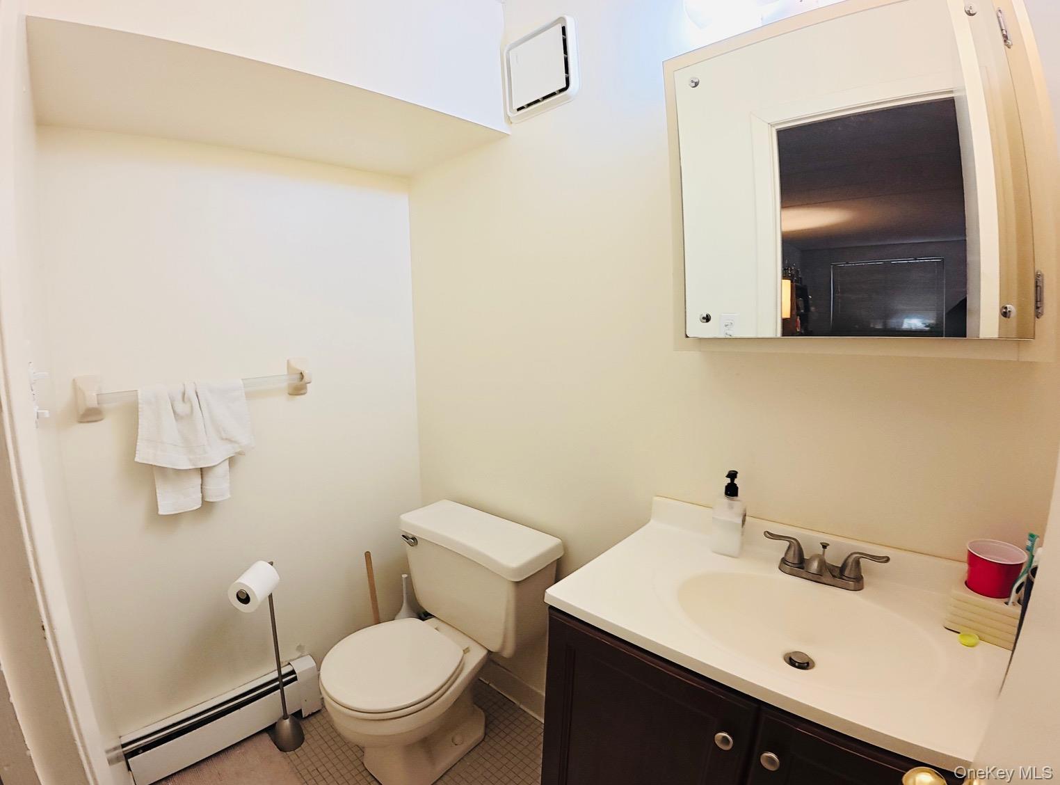 #10 photo, 68-09 242nd Street, Little Neck , NY 11362