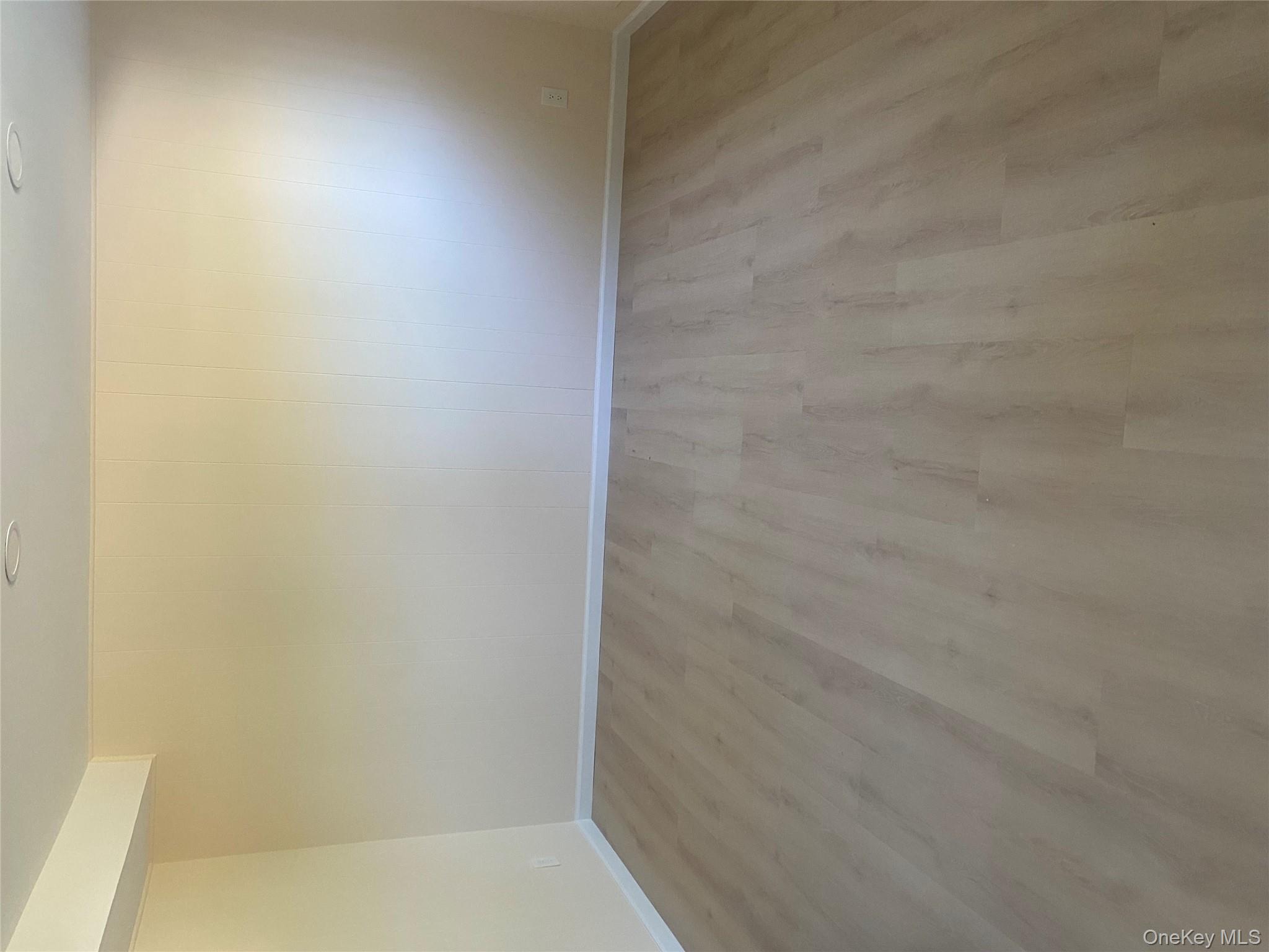 #1 photo, 47 Bowling Lane, サフォーク郡 Deer Park , NY 11729