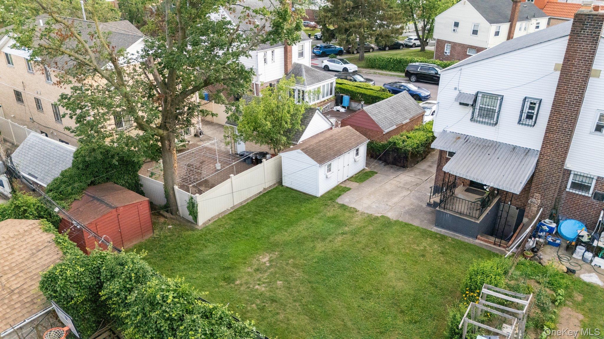 #5 photo, 61-31 182nd Street, Fresh Meadows , NY 11365