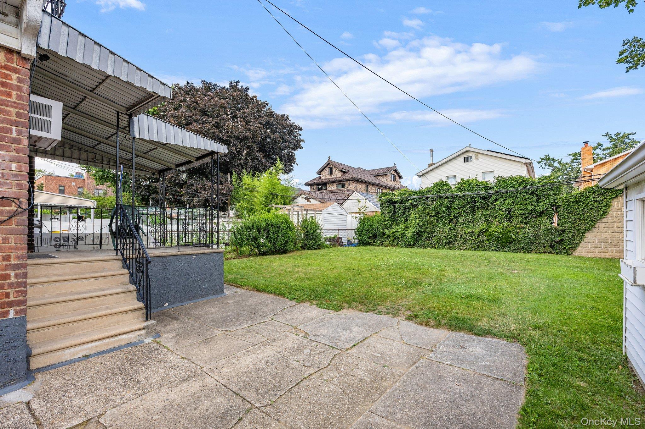 #7 photo, 61-31 182nd Street, Fresh Meadows , NY 11365