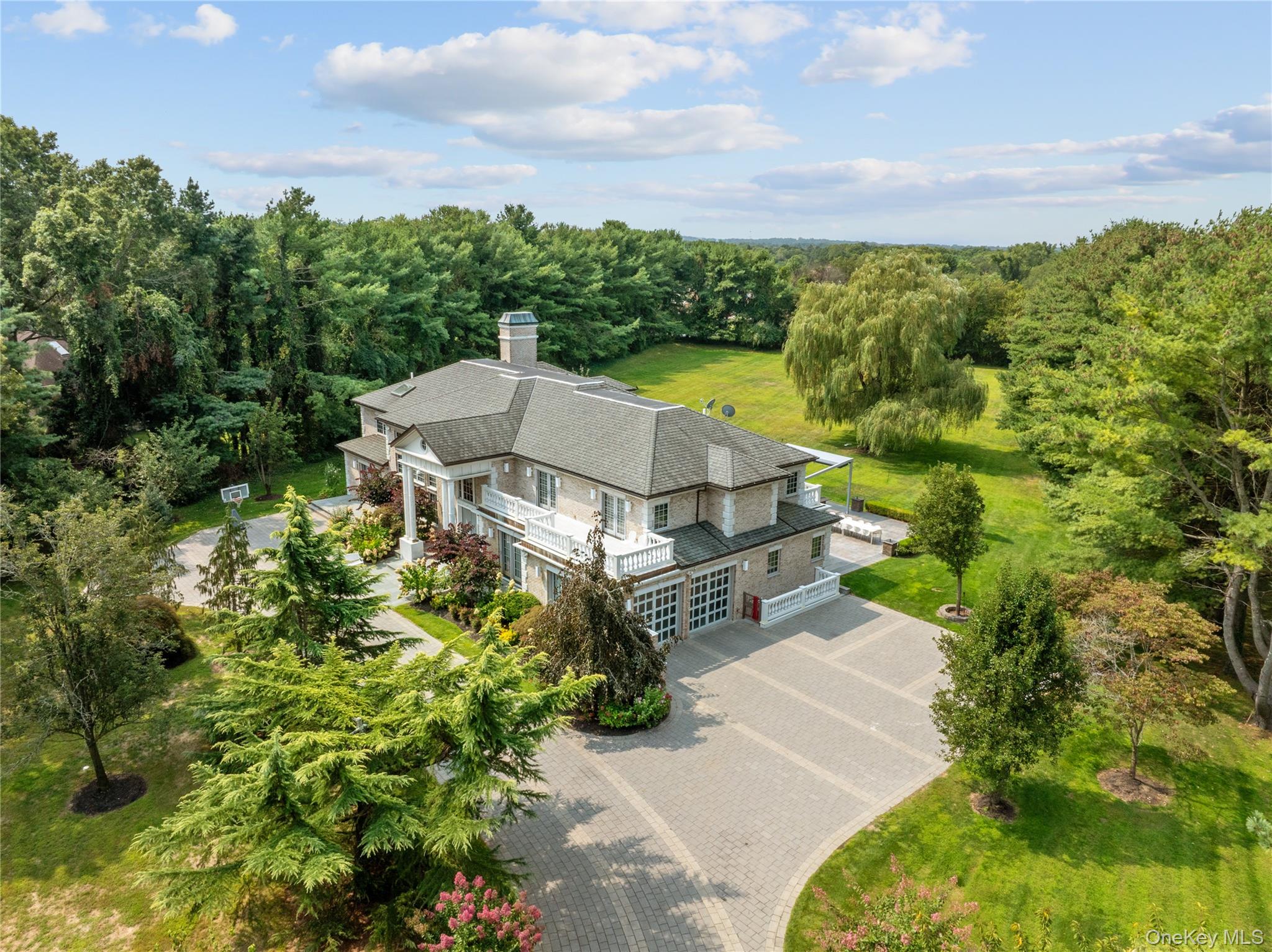 #1 photo, 5 Farmwoods Lane, ナッソー郡 Upper Brookville , NY 11545