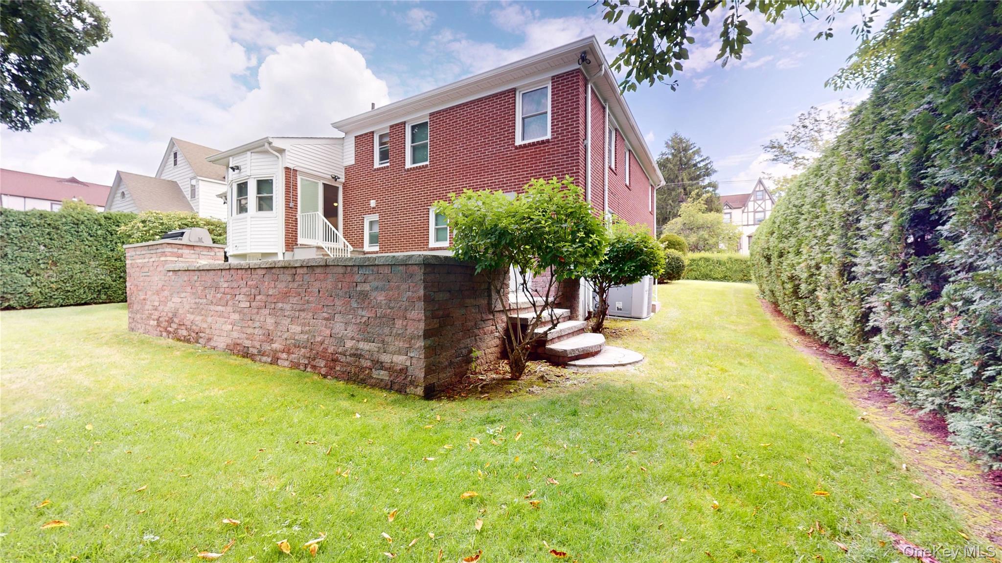 #3 photo, 387 Westchester Avenue, Tuckahoe , NY 10707