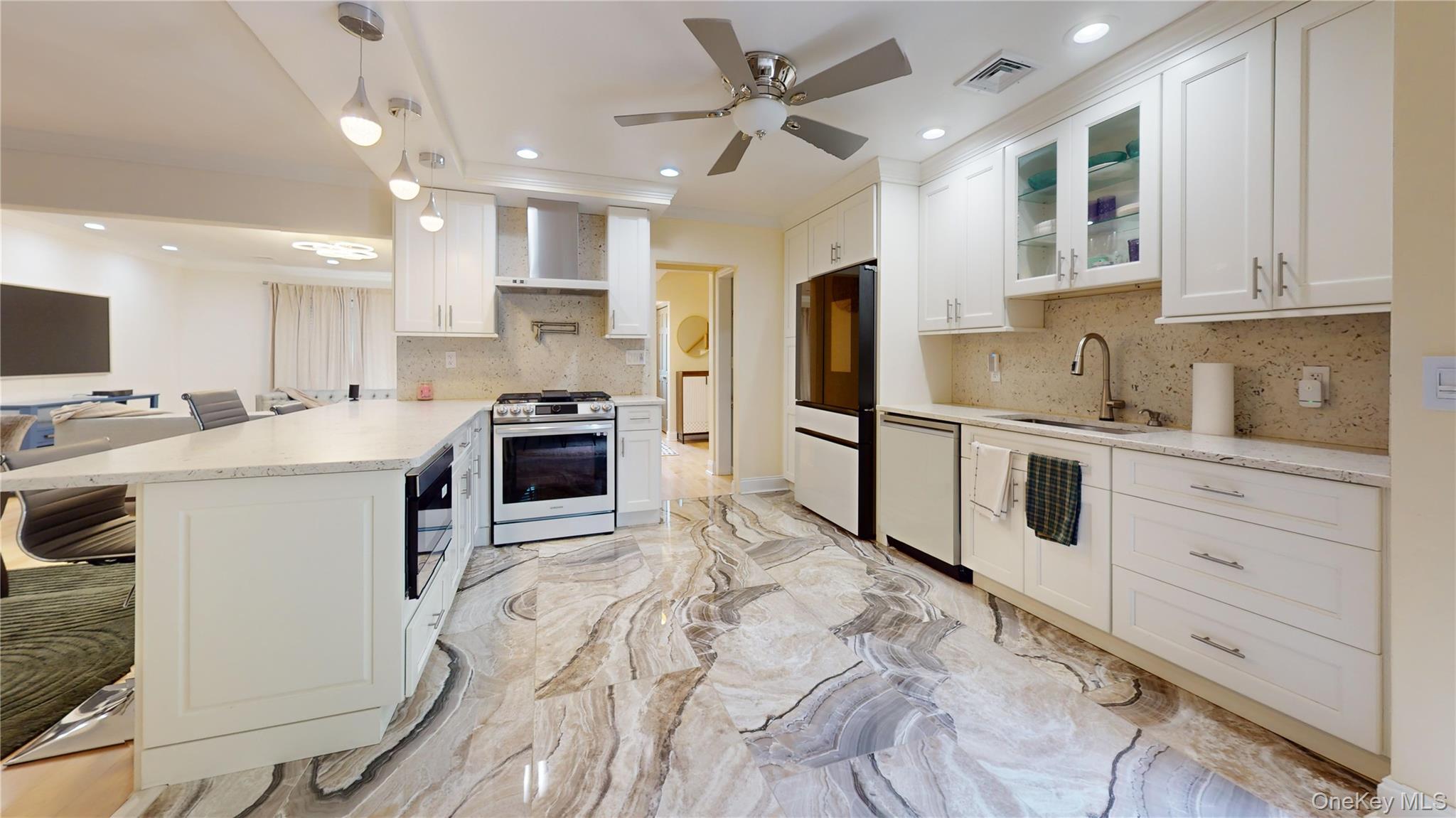 #9 photo, 387 Westchester Avenue, Tuckahoe , NY 10707