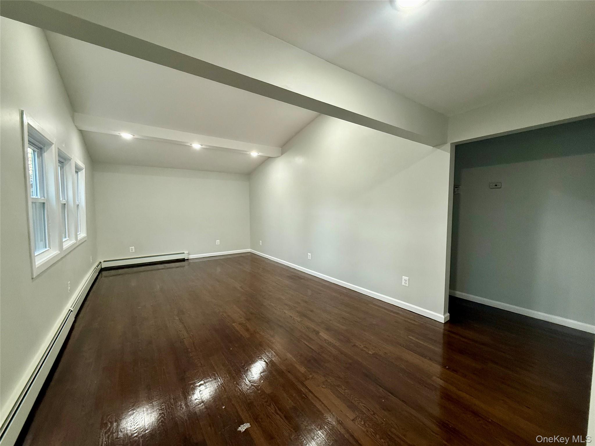 #19 photo, 9 Holt Street, Amityville , NY 11701