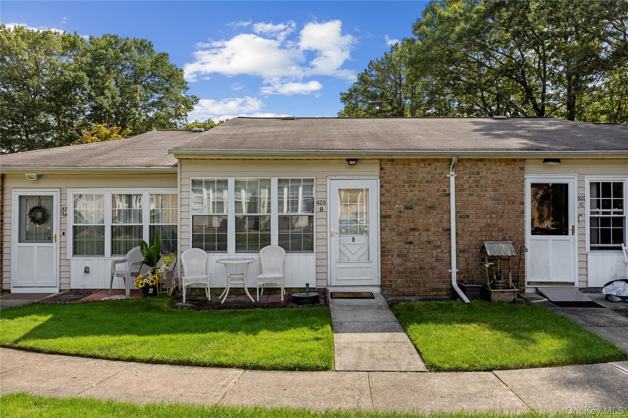 #2 photo, 423 Woodbridge Drive, Ridge , NY 11961