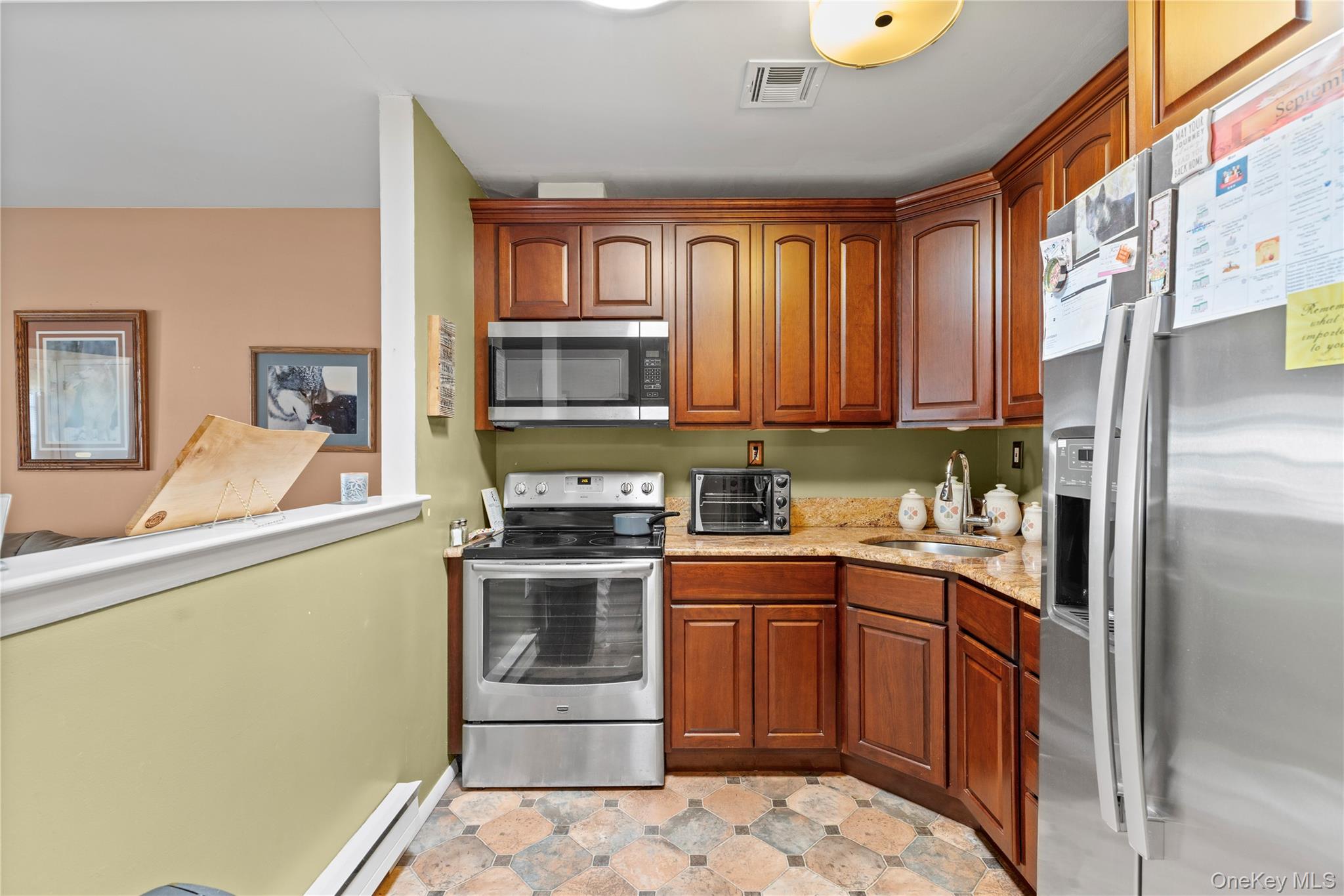 #4 photo, 423 Woodbridge Drive, Ridge , NY 11961