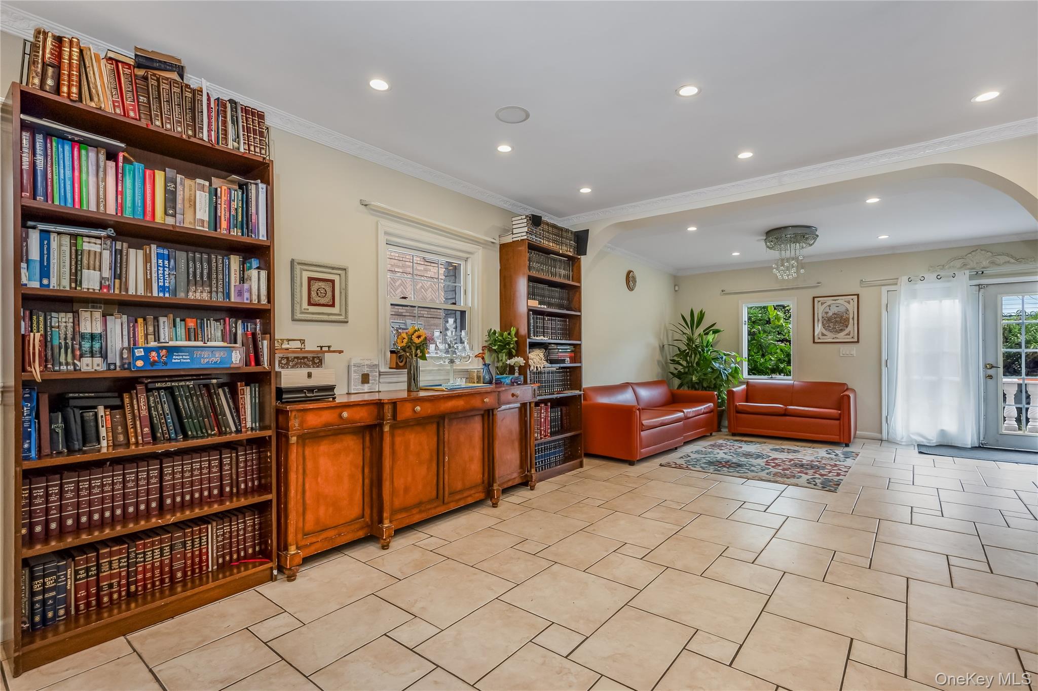 #6 photo, 76-27 175 Street, Fresh Meadows , NY 11366