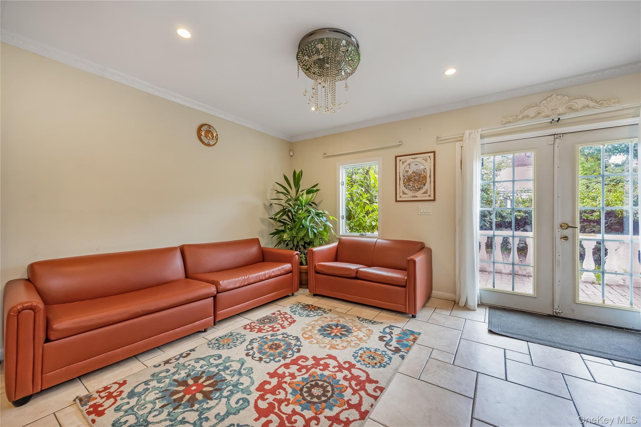 #8 photo, 76-27 175 Street, Fresh Meadows , NY 11366