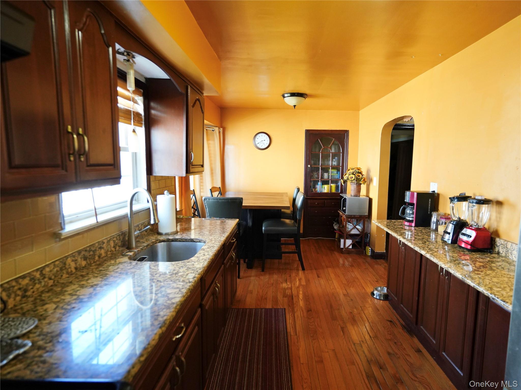 #12 photo, 495 Emerson Avenue, Baldwin , NY 11510