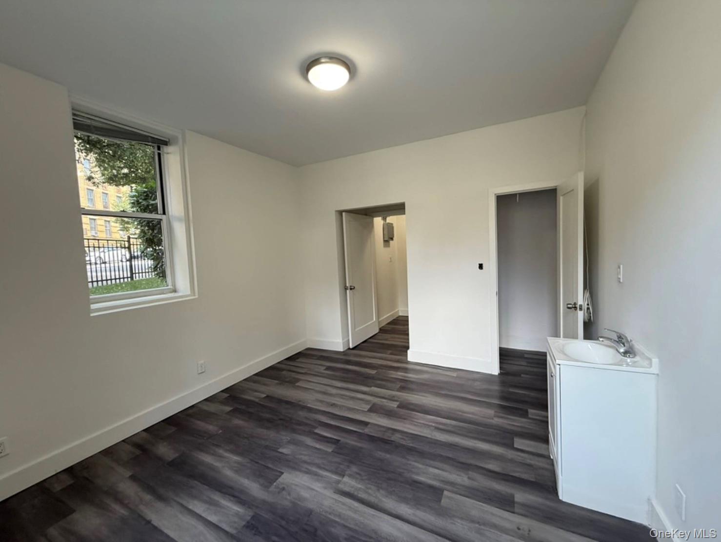 #2 photo, 7312 35th Avenue, クイーンズ区 Jackson Heights , NY 11372