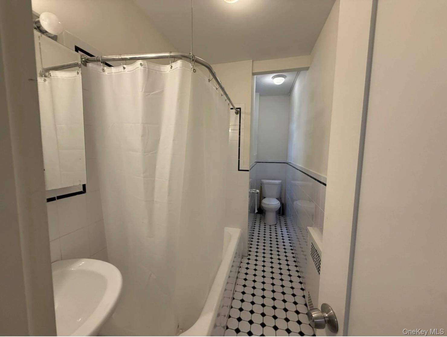 #6 photo, 7312 35th Avenue, クイーンズ区 Jackson Heights , NY 11372