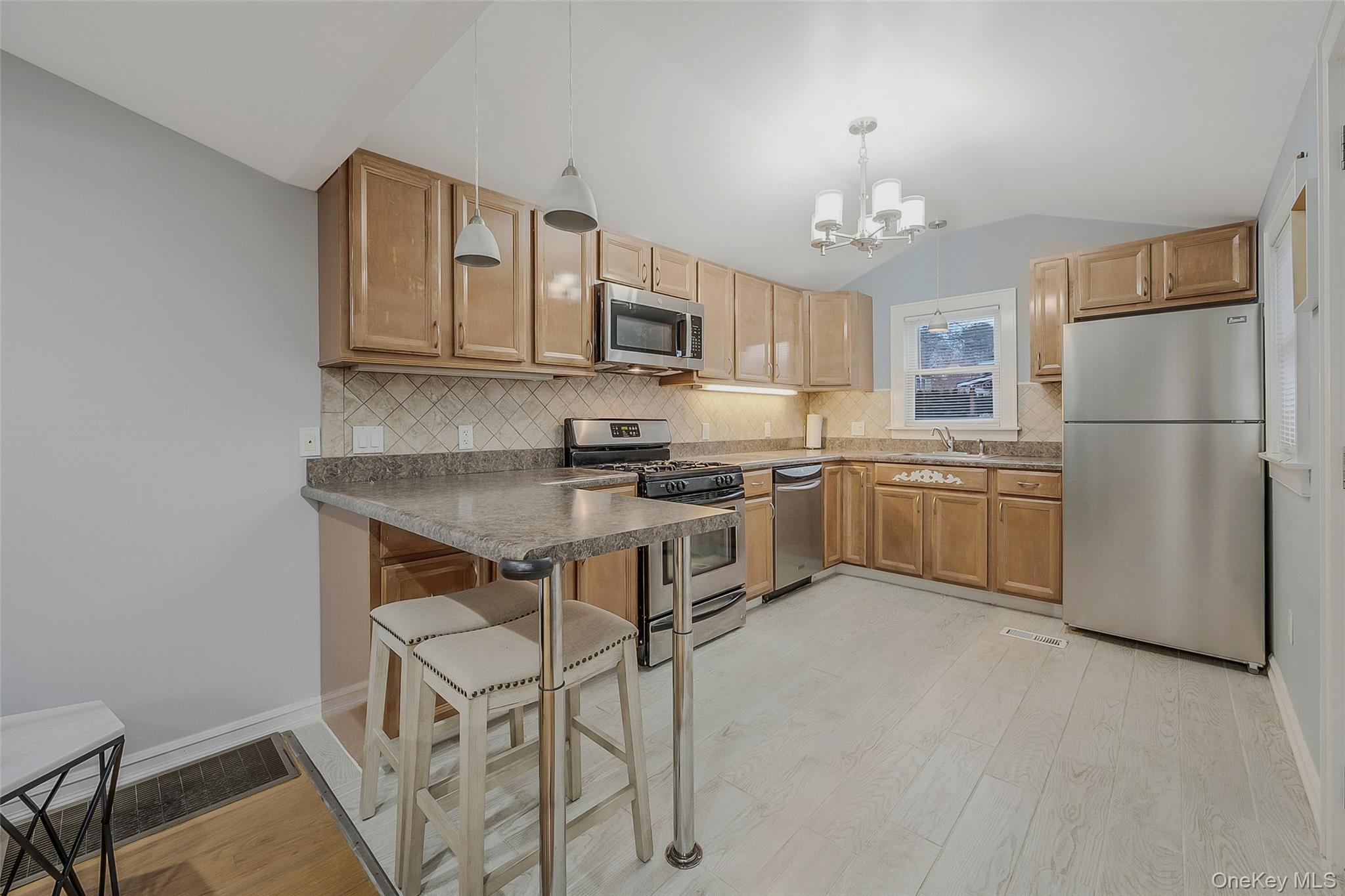 #3 photo, 1795-55 Osborne Avenue, Riverhead , NY 11901