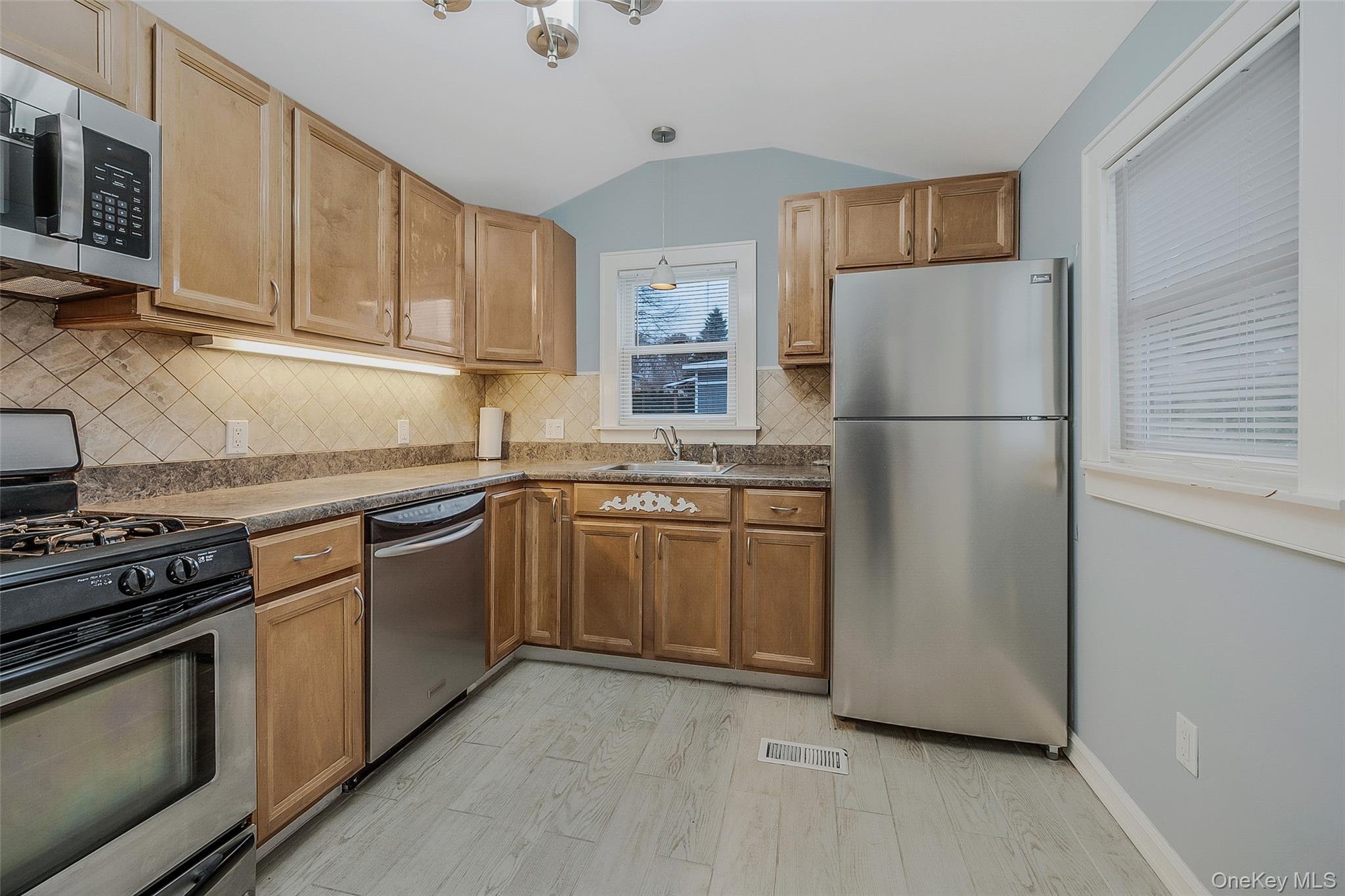 #4 photo, 1795-55 Osborne Avenue, Riverhead , NY 11901