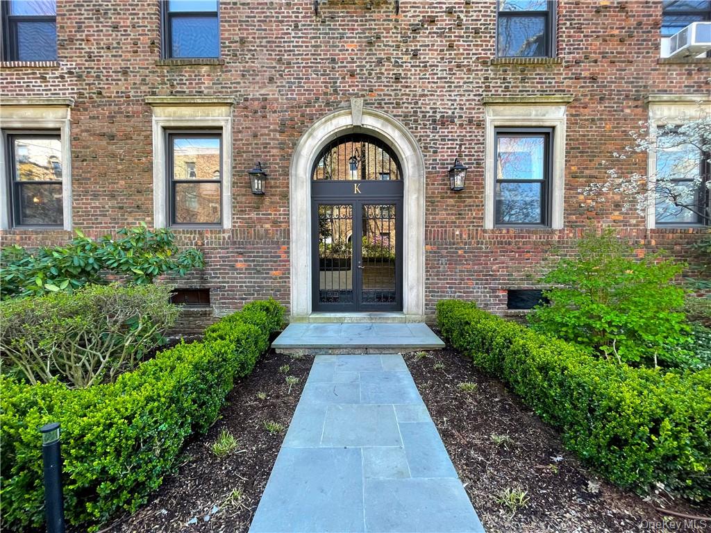 #1 photo, 64 Sagamore Road, Bronxville , NY 10708