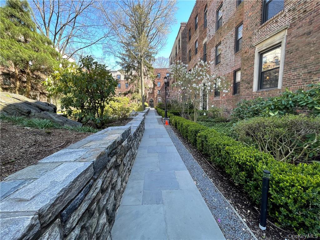 #16 photo, 64 Sagamore Road, Bronxville , NY 10708