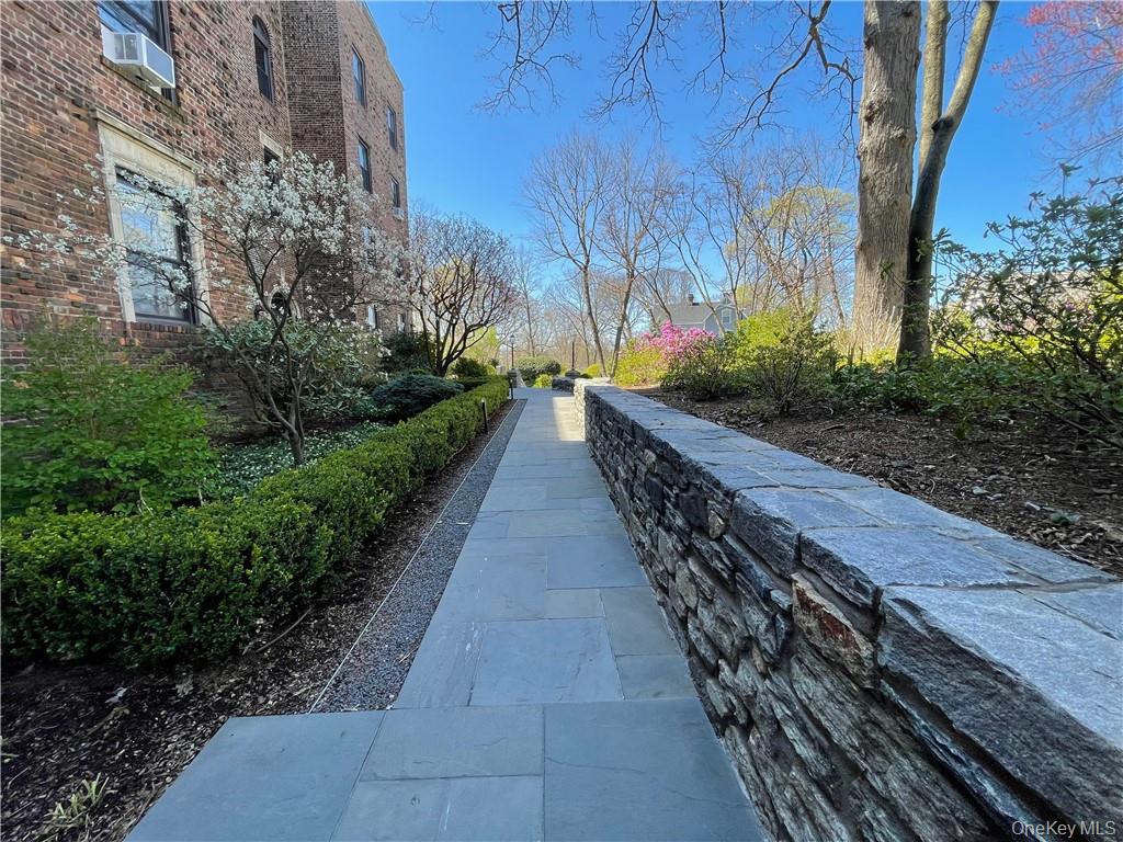 #17 photo, 64 Sagamore Road, Bronxville , NY 10708