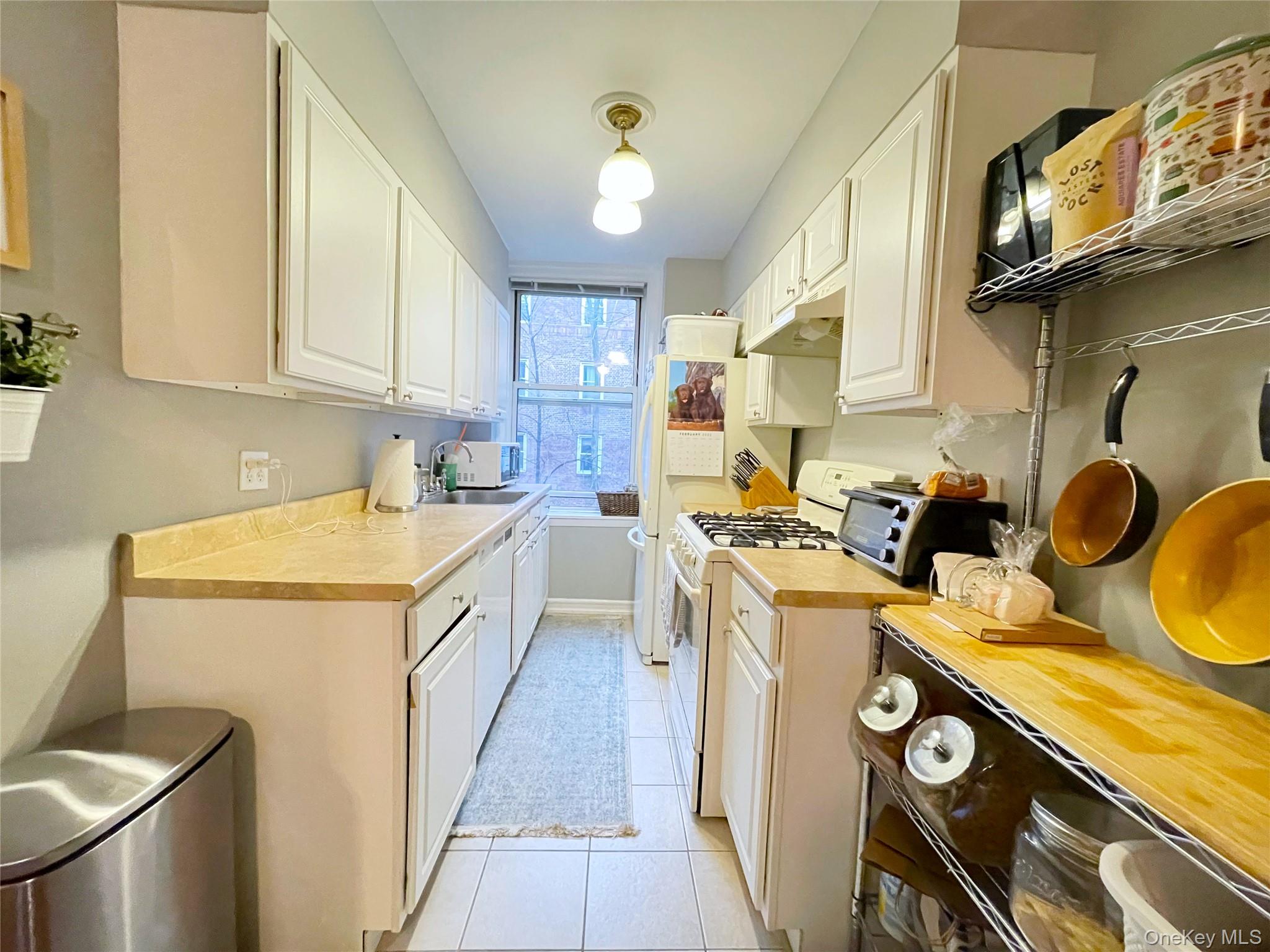 #7 photo, 64 Sagamore Road, Bronxville , NY 10708