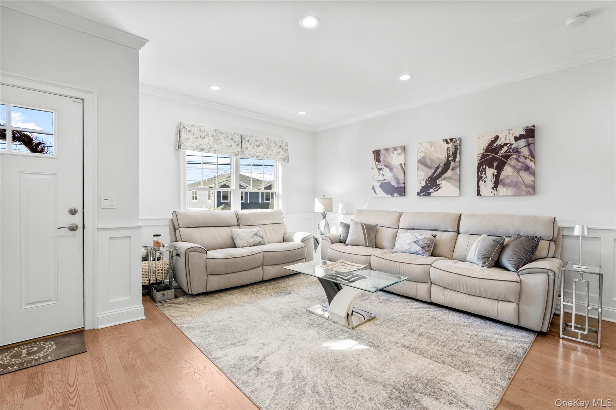 #4 photo, 194 Gainsborg Avenue, West Harrison , NY 10604