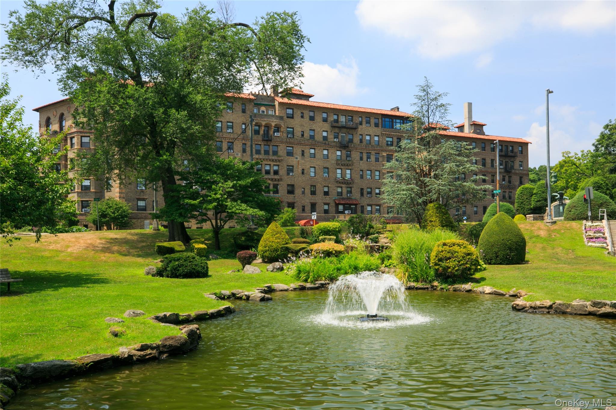 #1 photo, 14 N Chatsworth Avenue, Larchmont , NY 10538