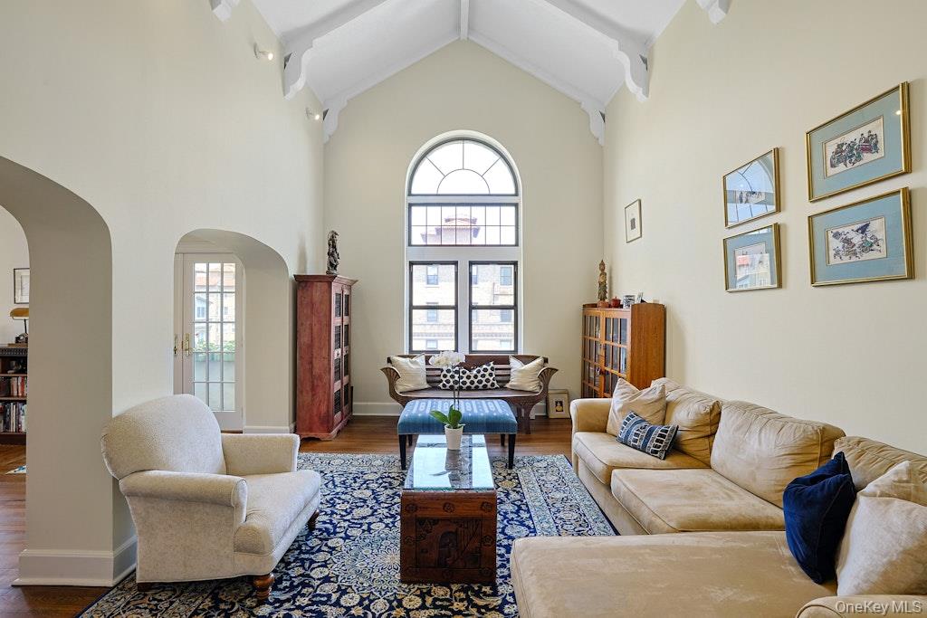 #1 photo, 17 N Chatsworth Avenue, Larchmont , NY 10538