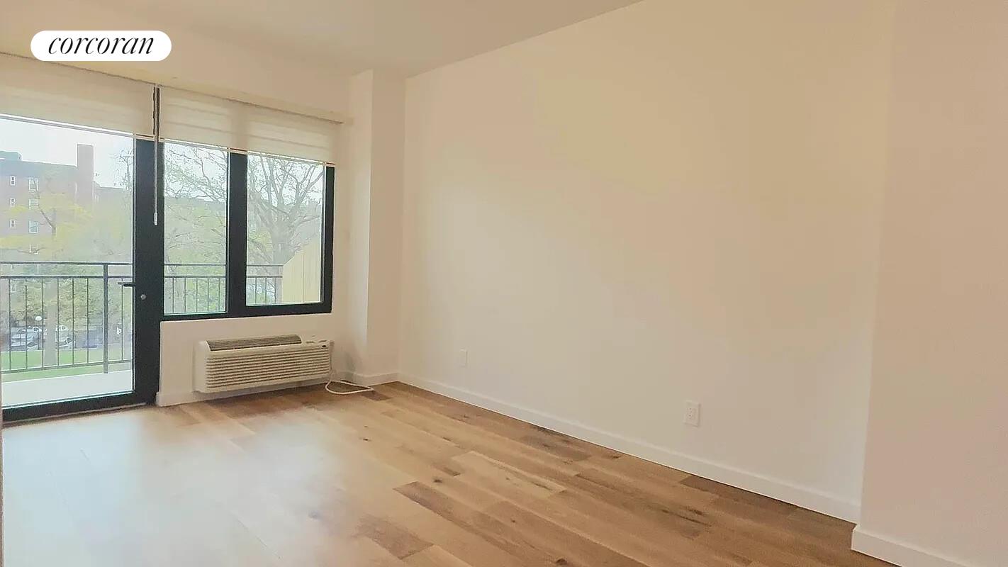 #1 photo, Briarwood, Briarwood , NY 11435