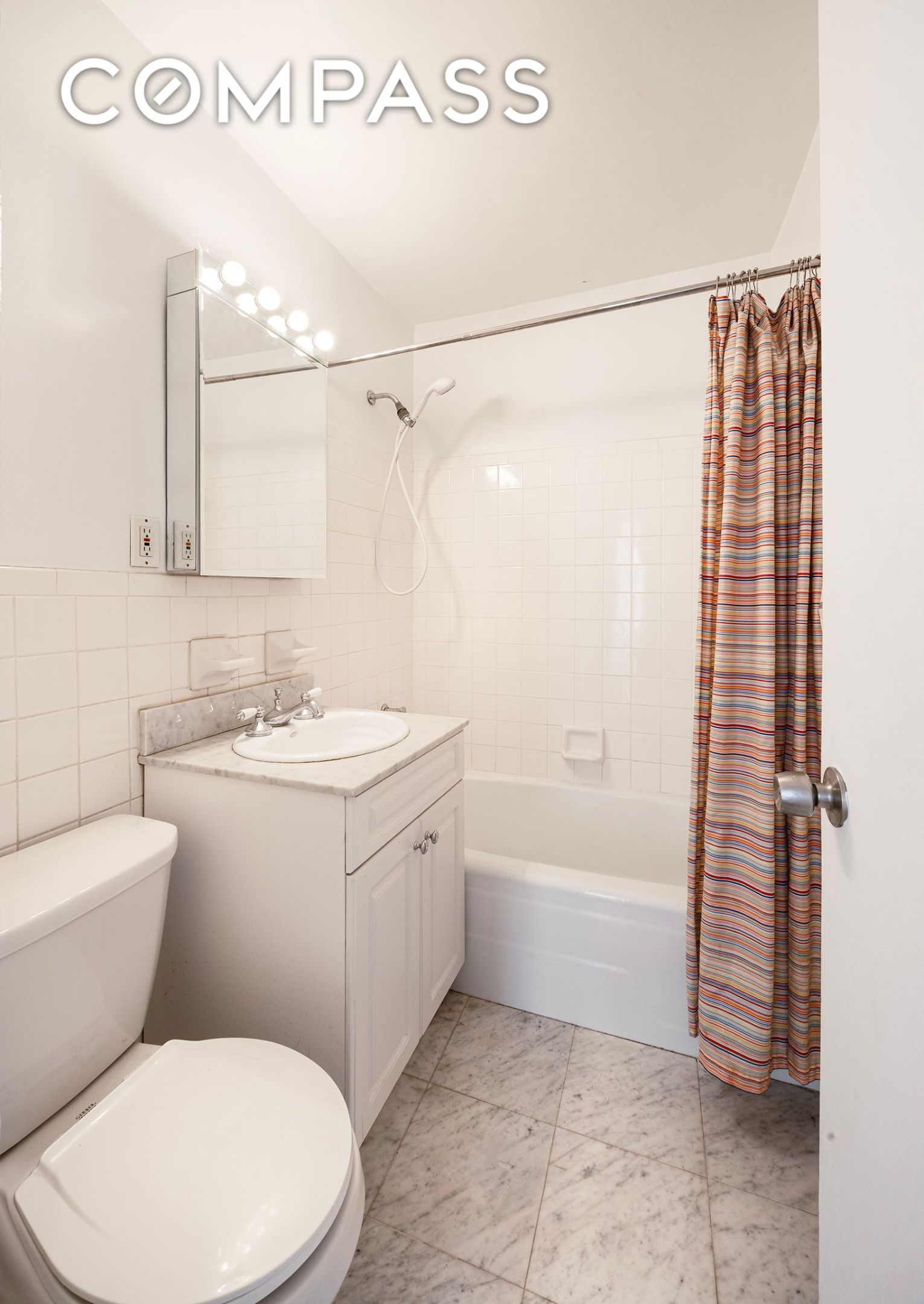 #11 photo, 165 W End Avenue, Upper West Side , NY 10023