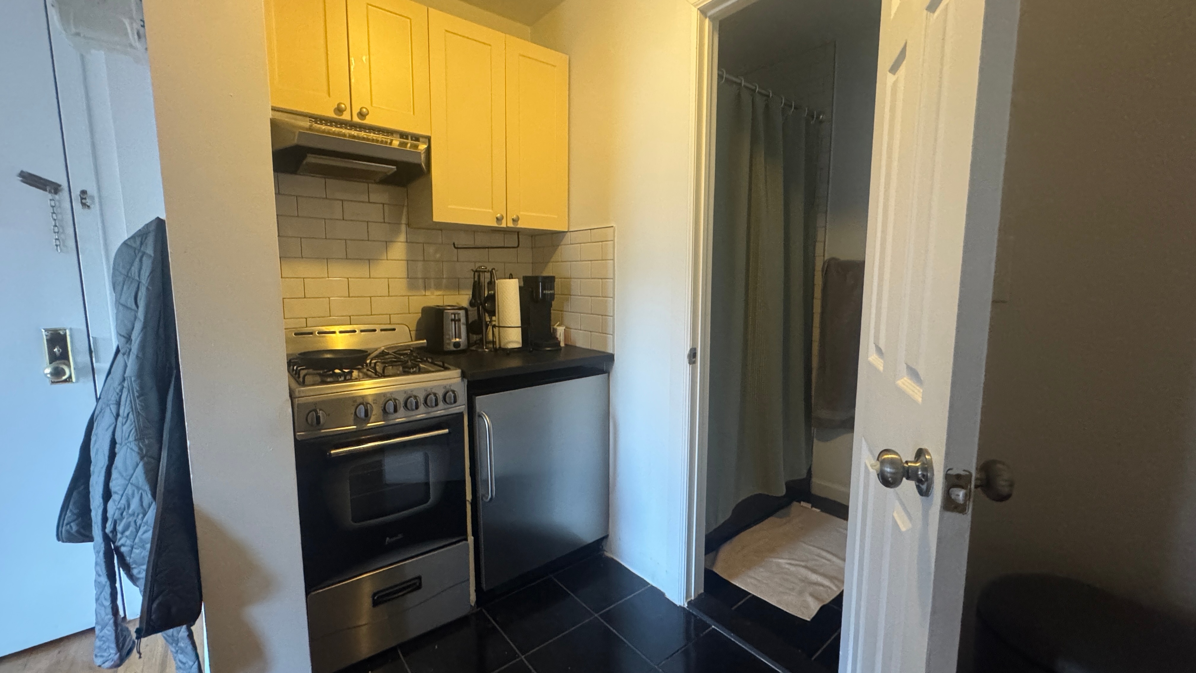 #5 photo, 18 Cornelia Street, マンハッタン Greenwich Village , NY 10014