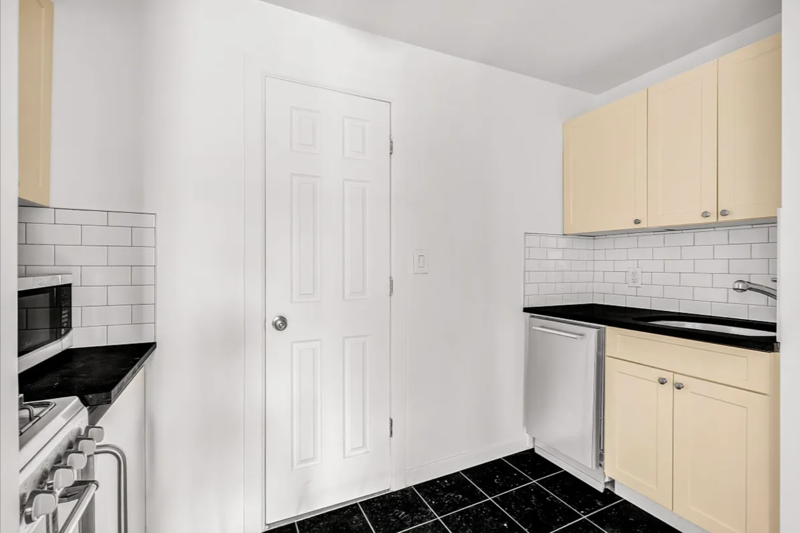 #6 photo, 18 Cornelia Street, マンハッタン Greenwich Village , NY 10014