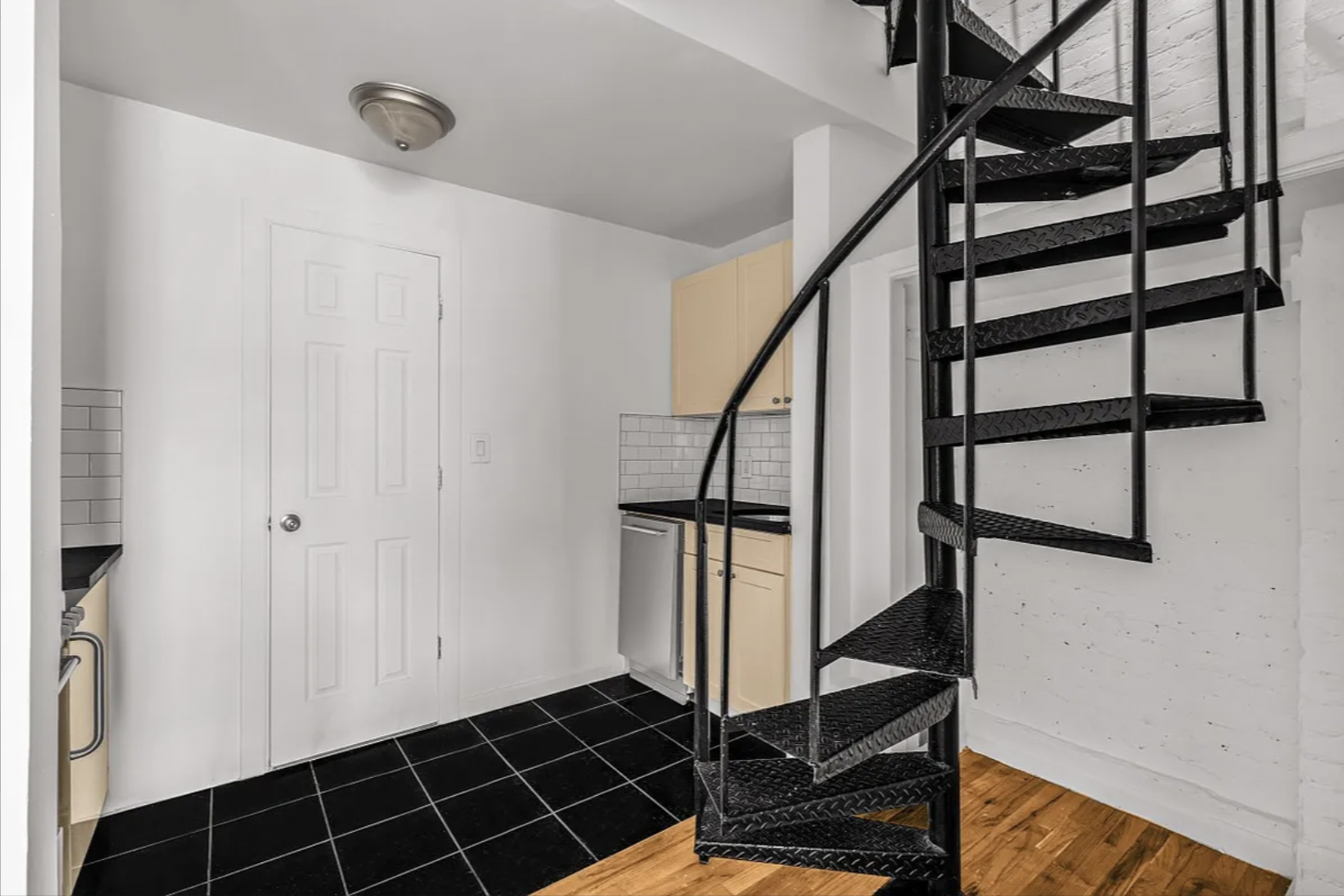 #9 photo, 18 Cornelia Street, マンハッタン Greenwich Village , NY 10014