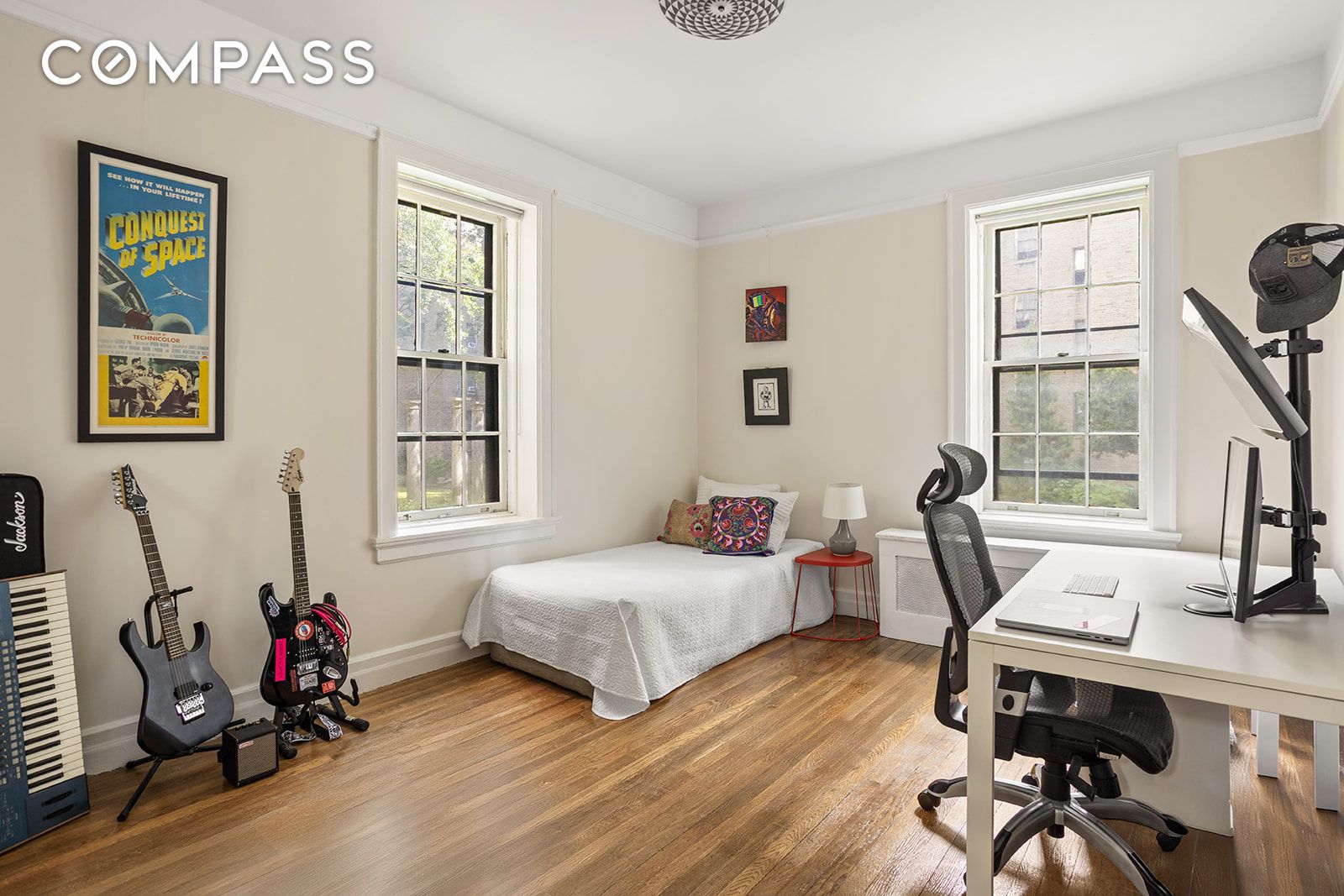 #8 photo, 33-39 80th Street, クイーンズ区 Jackson Heights , NY 11372