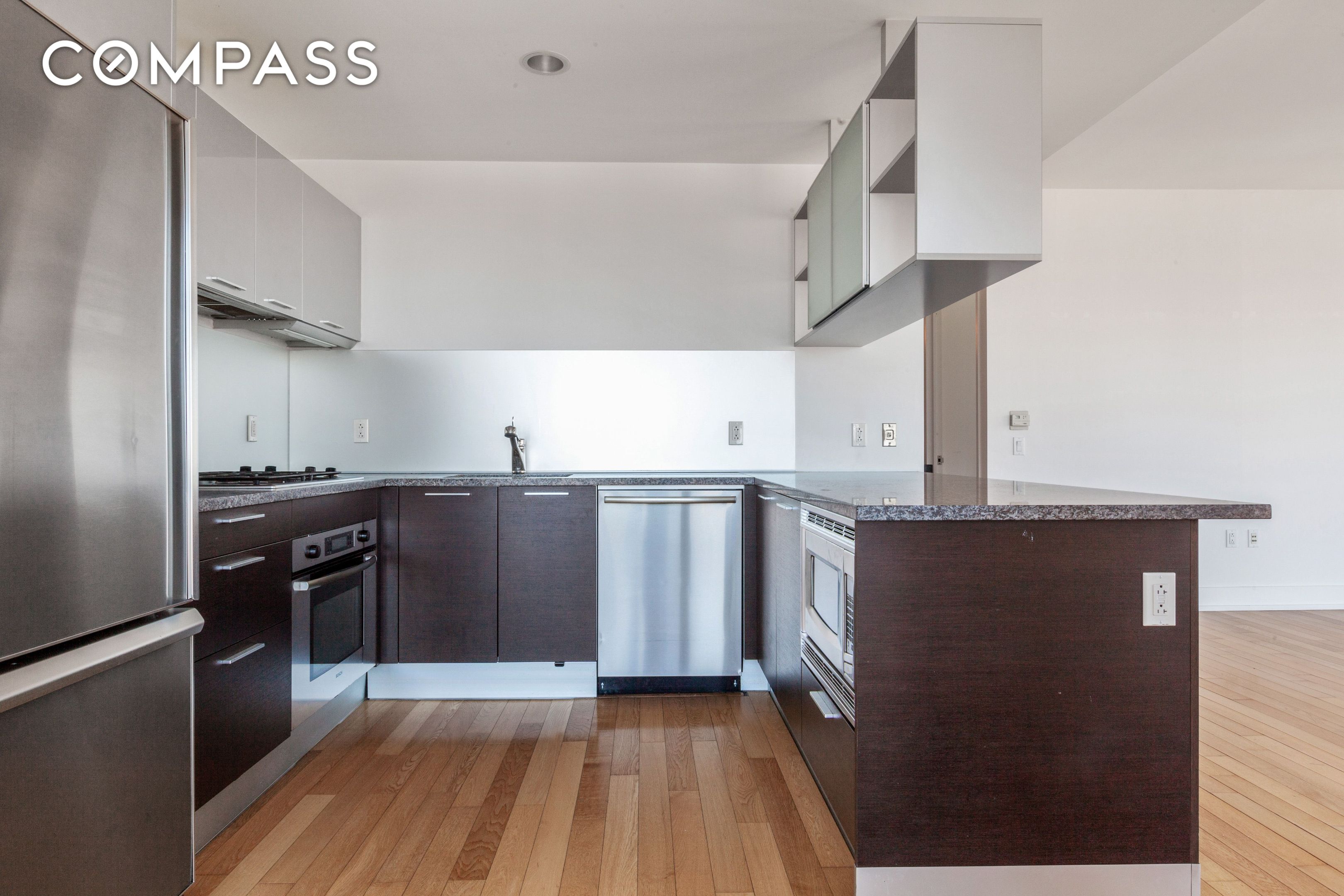 #5 photo, 350 W 42nd Street, マンハッタン Hell's Kitchen , NY 10036