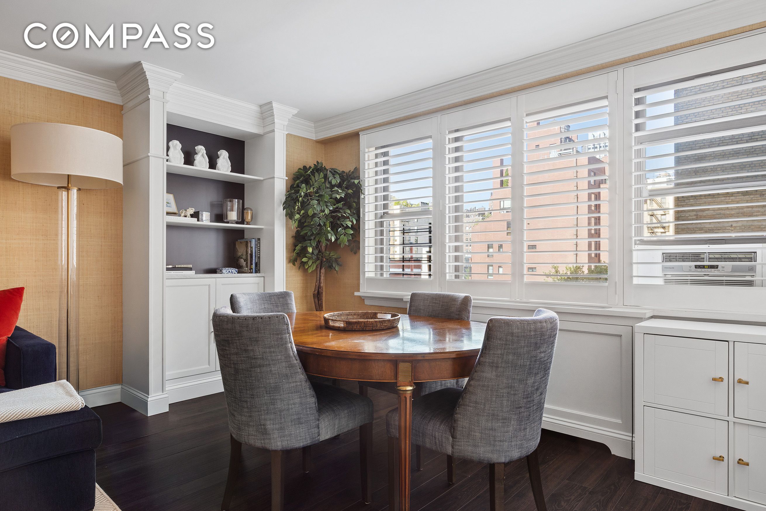 #4 photo, 196 E 75th Street, Lenox Hill , NY 10021