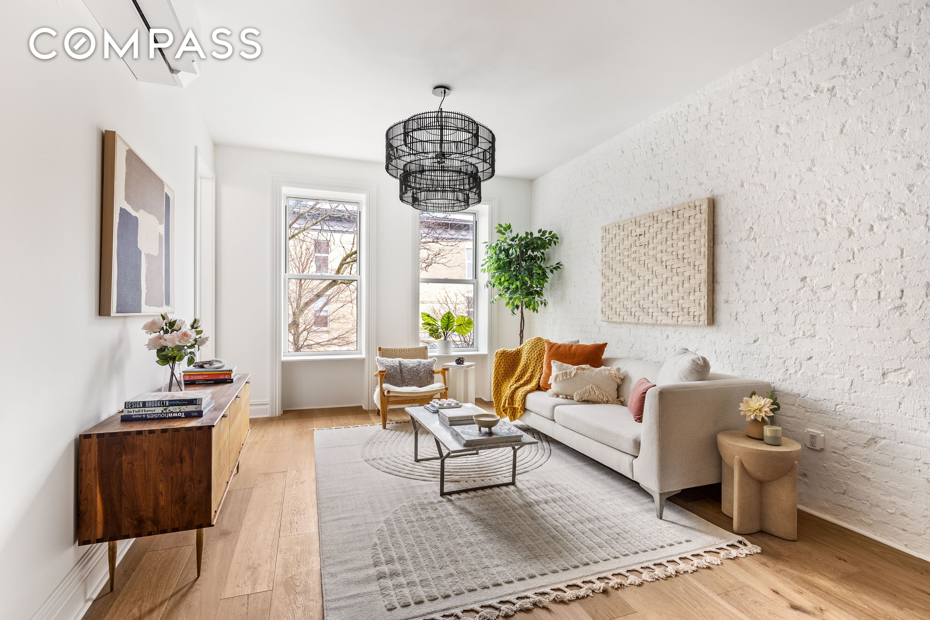 #1 photo, 744 Park Place, ブルックリン区 Crown Heights , NY 11216