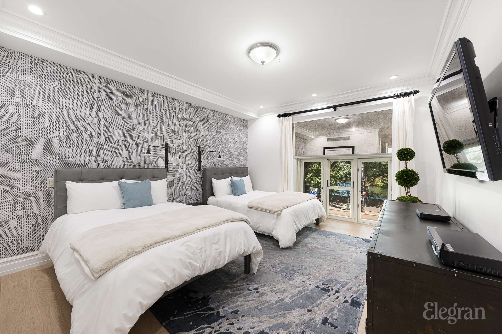 #16 photo, 1 Central Park S, マンハッタン Central Park South , NY 10019