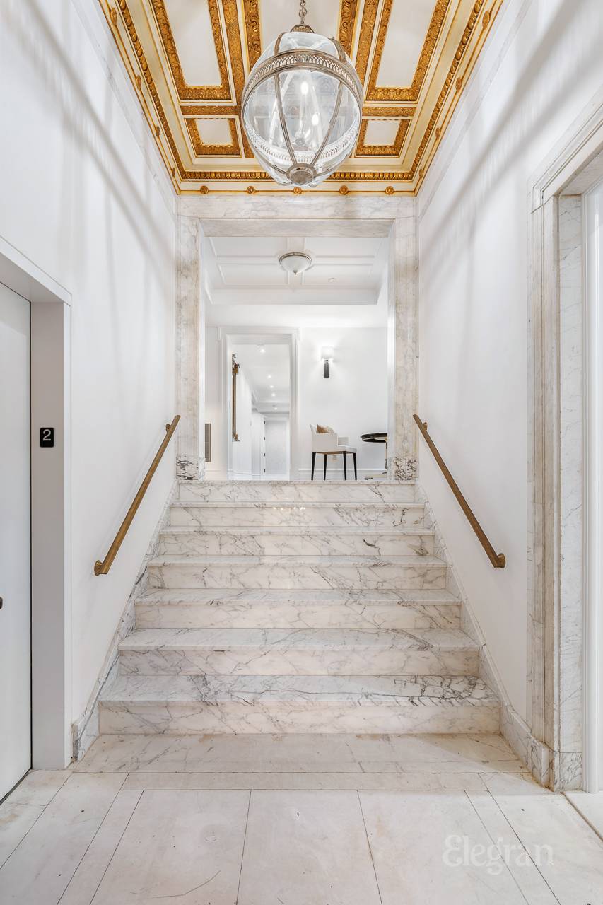 #17 photo, 1 Central Park S, マンハッタン Central Park South , NY 10019