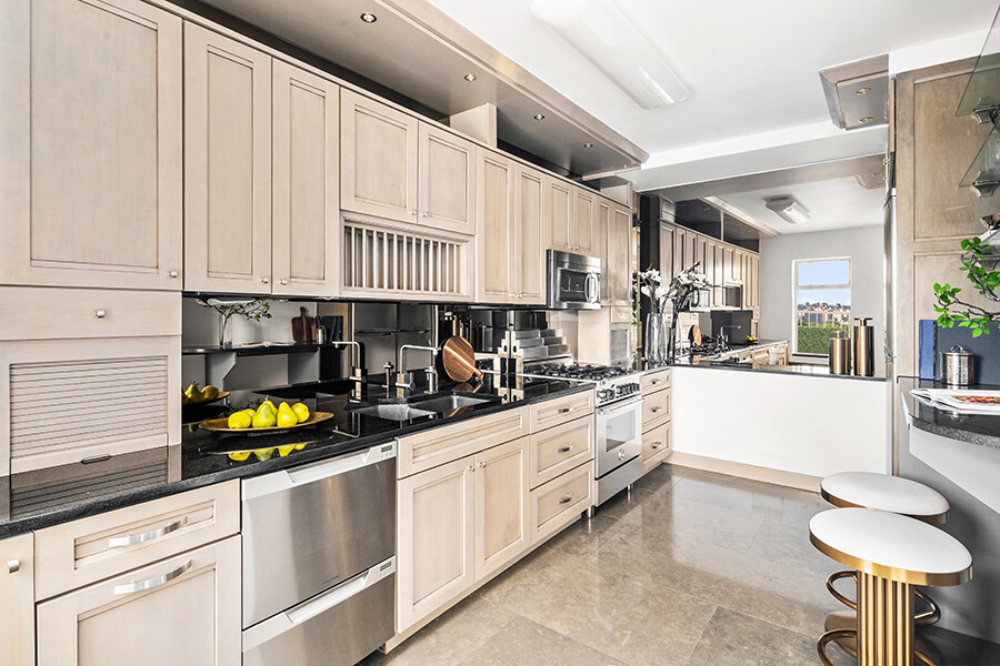 #5 photo, 880 5TH Avenue, Lenox Hill , NY 10021