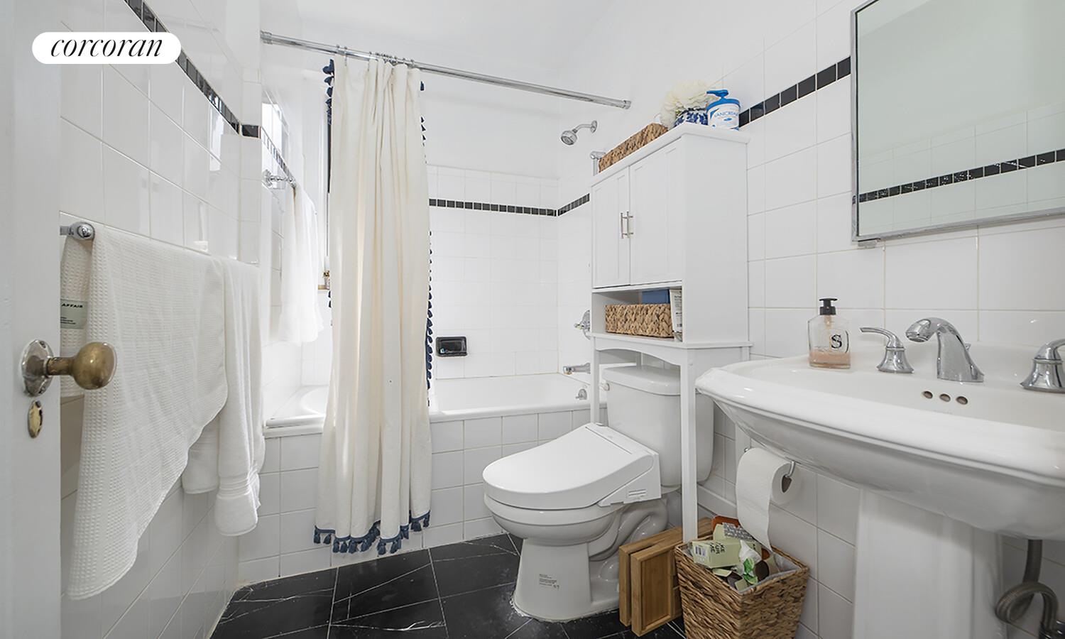 #10 photo, 325 E 77TH Street, Lenox Hill , NY 10075